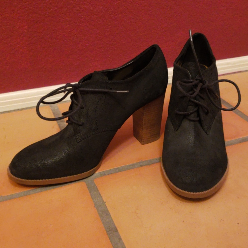 8.5 Nine West Black Booties